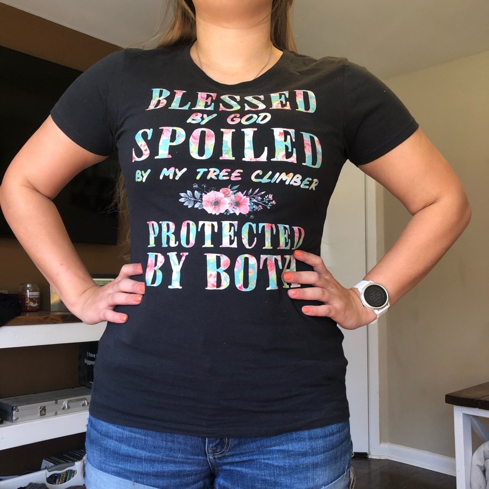 T shirt size medium